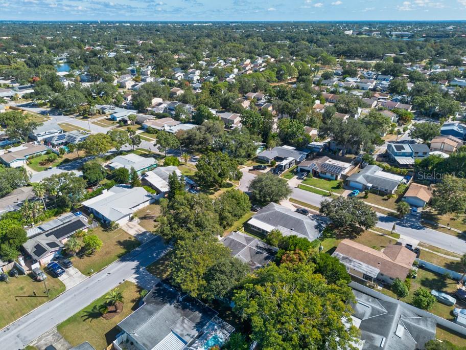 Listing photo id 33 for 1877 Dawn Drive