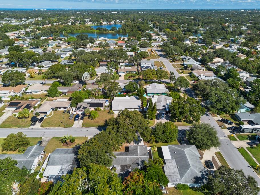 Listing photo id 34 for 1877 Dawn Drive