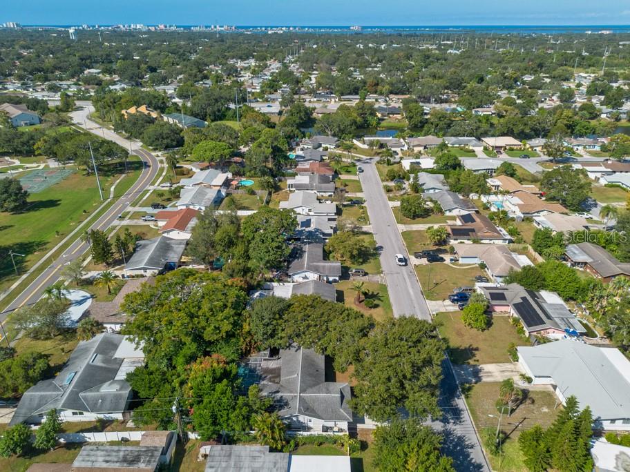 Listing photo id 35 for 1877 Dawn Drive
