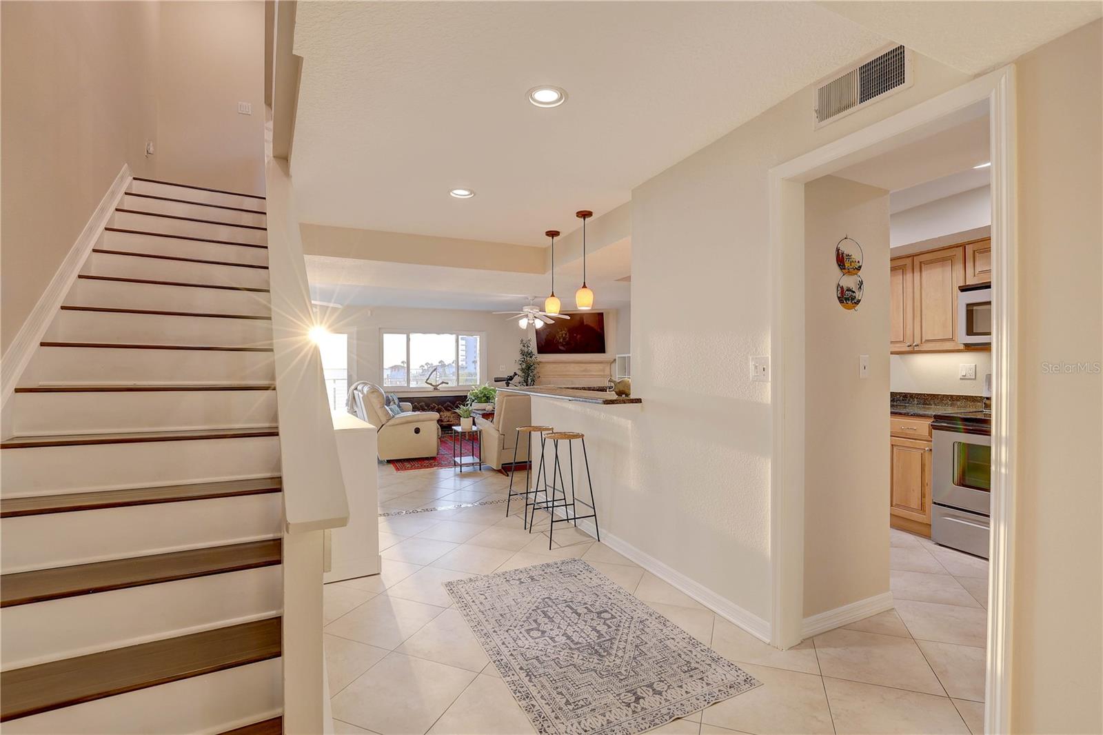 Image 14 of 28 For 433 Paula Drive 34