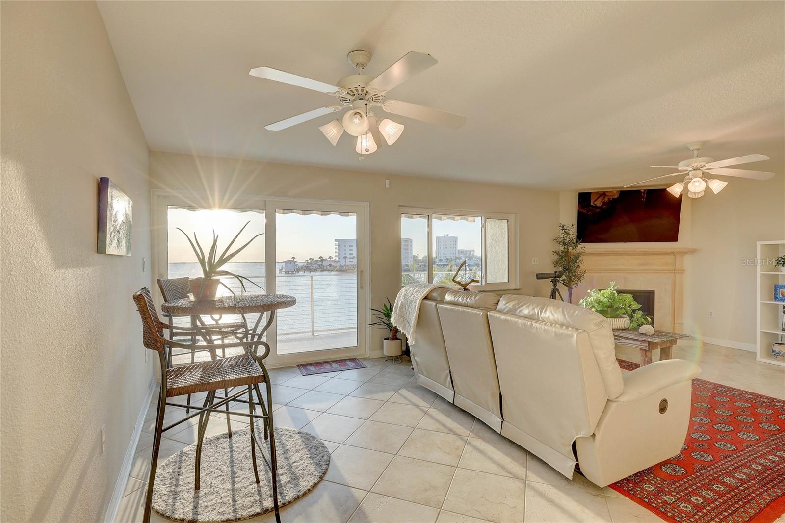 Image 6 of 28 For 433 Paula Drive 34