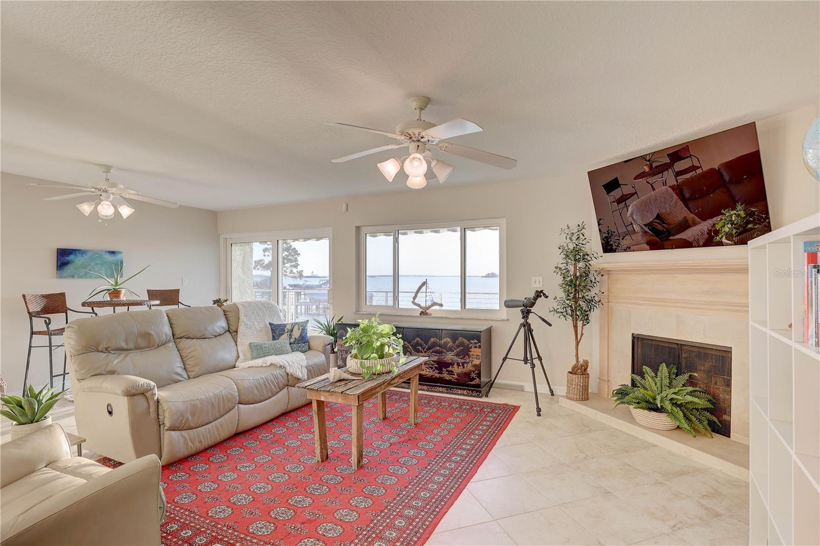 Image 7 of 28 For 433 Paula Drive 34