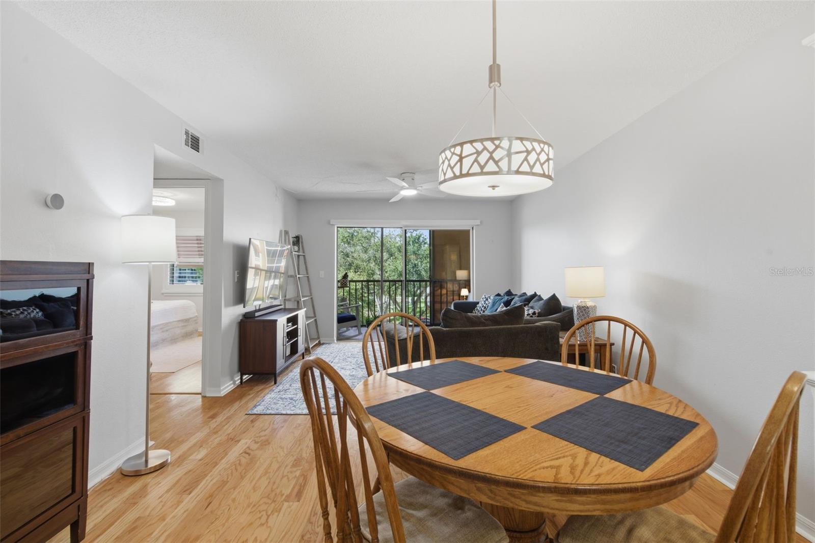 Image 11 of 40 For 5775 Park Street N 311