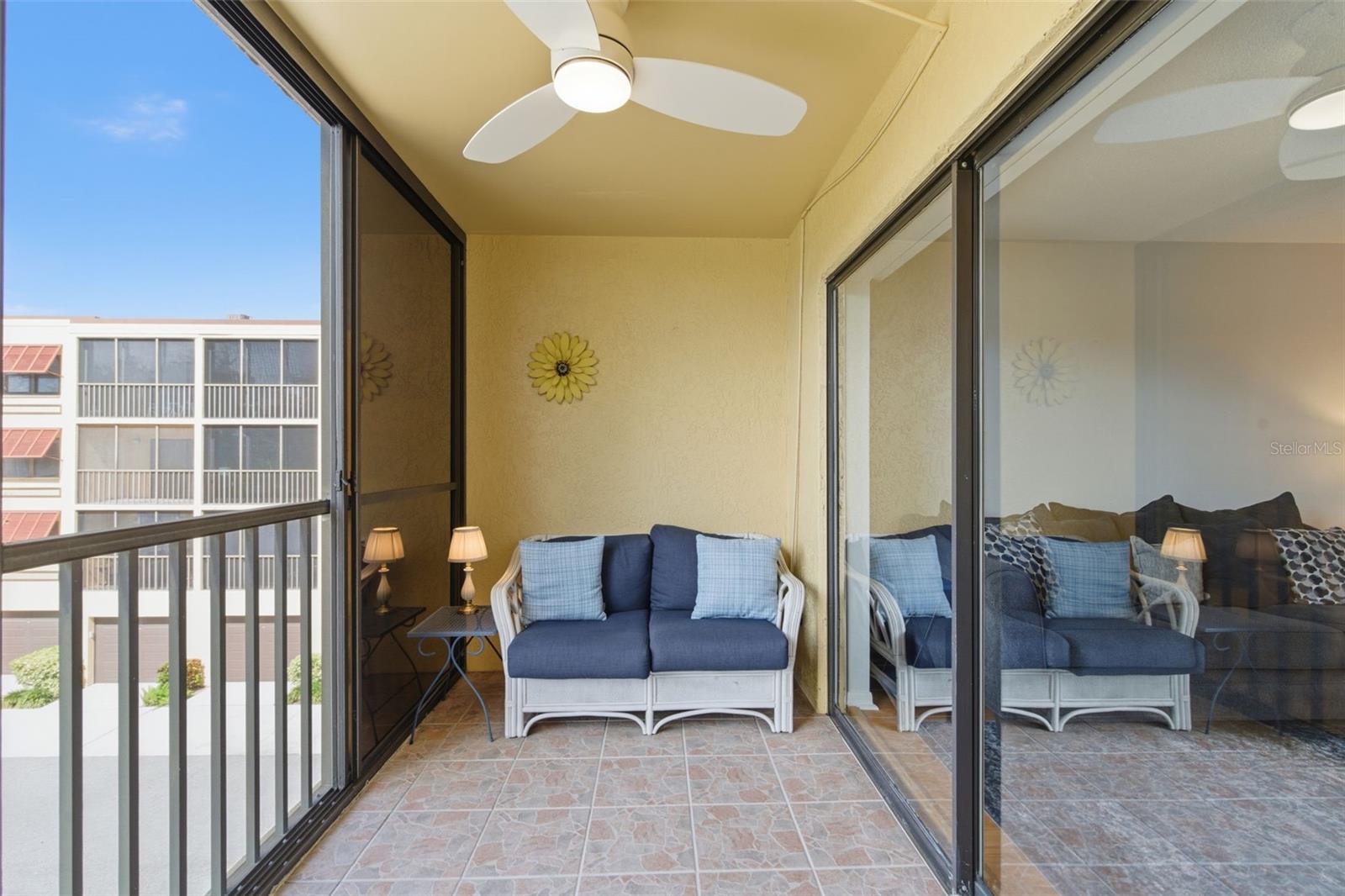 Image 15 of 40 For 5775 Park Street N 311