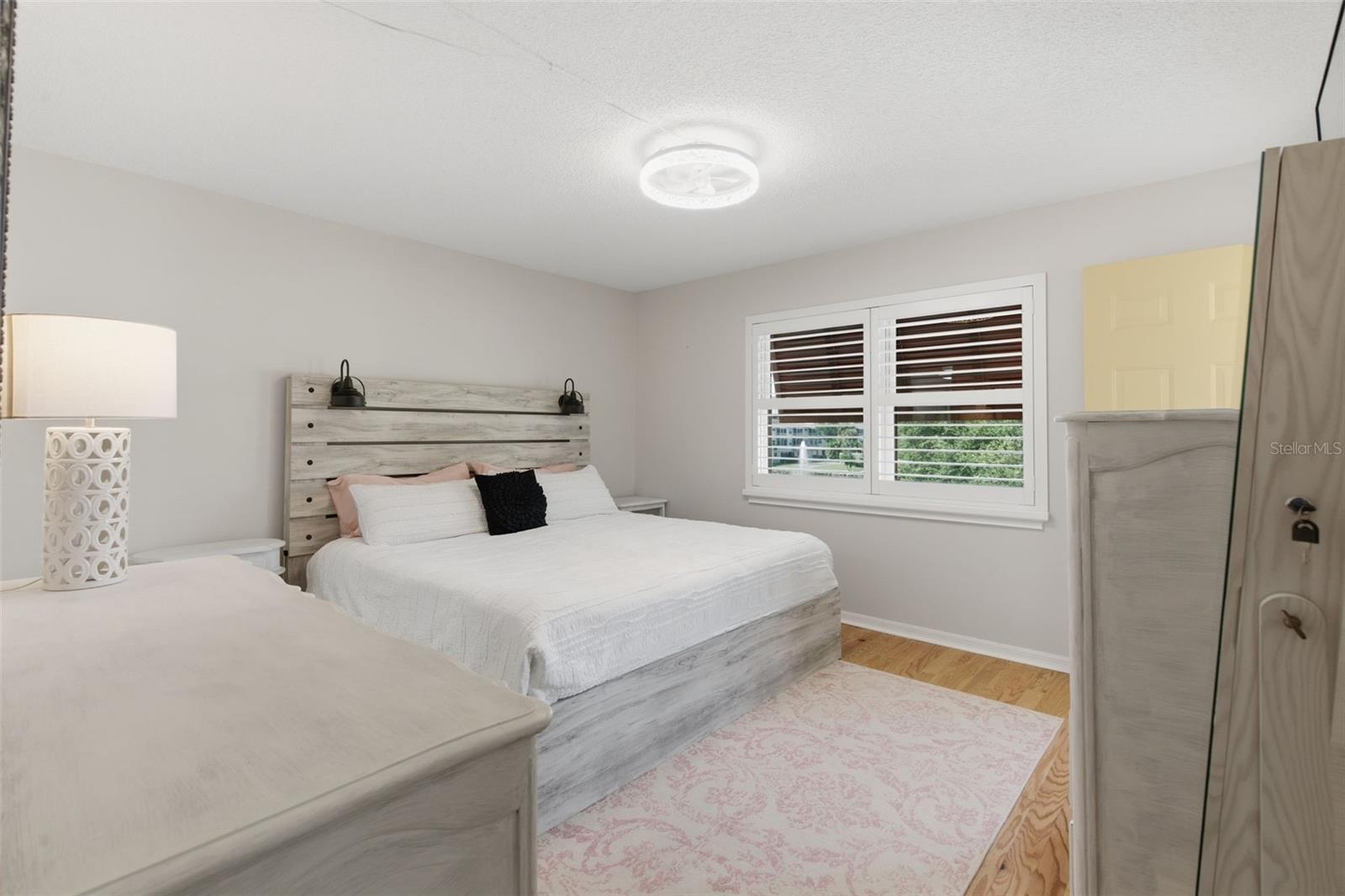 Image 17 of 40 For 5775 Park Street N 311