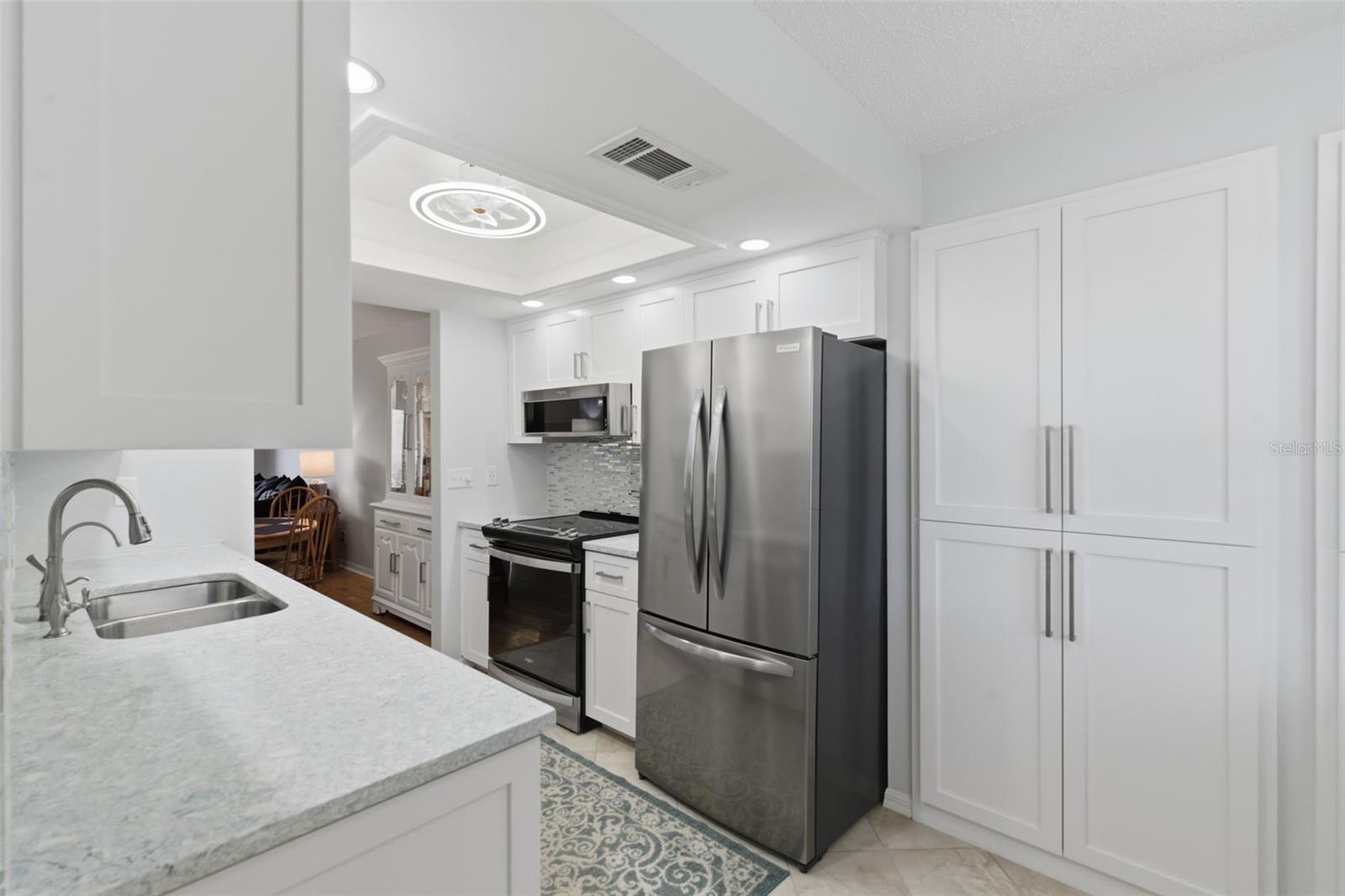 Image 5 of 40 For 5775 Park Street N 311