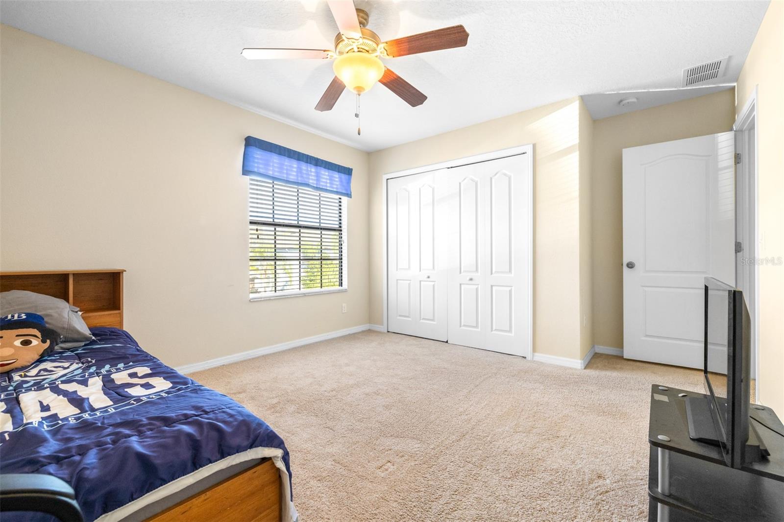 Image 23 of 40 For 1564 Imperial Key Drive