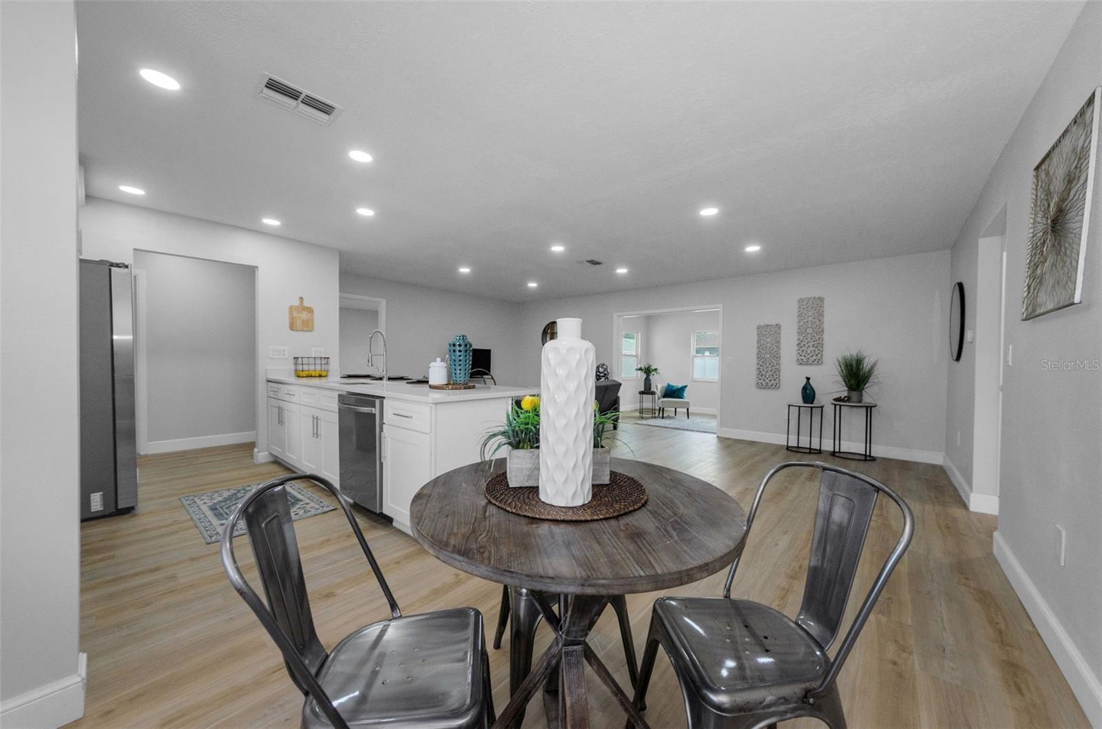 Image 12 of 37 For 12920 Walnut Tree Lane