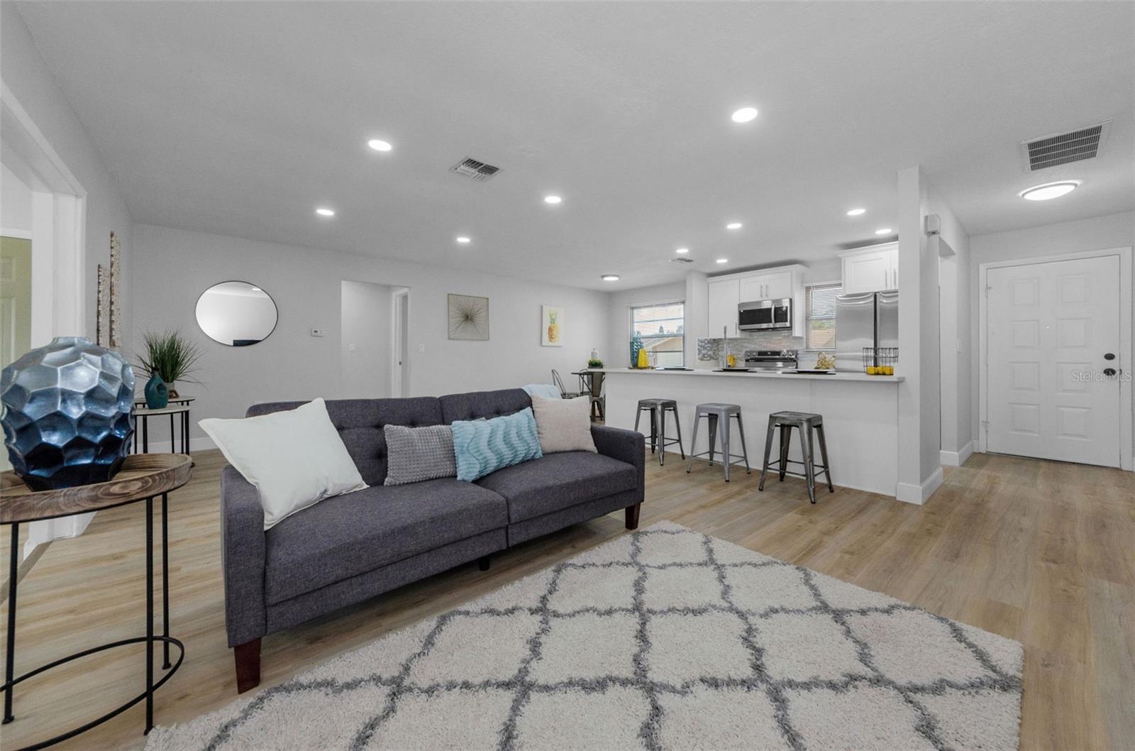 Image 18 of 37 For 12920 Walnut Tree Lane