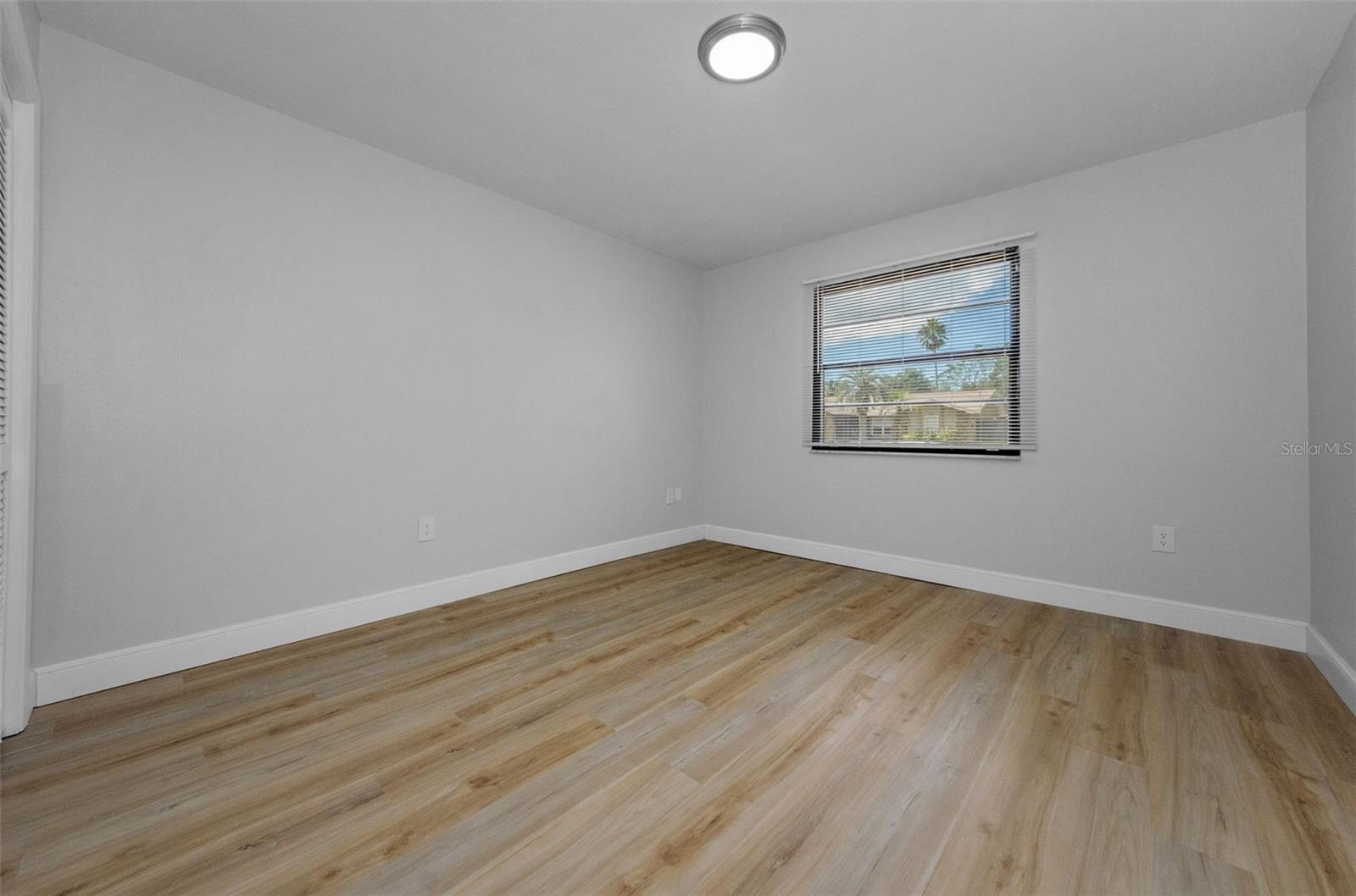 Image 28 of 37 For 12920 Walnut Tree Lane