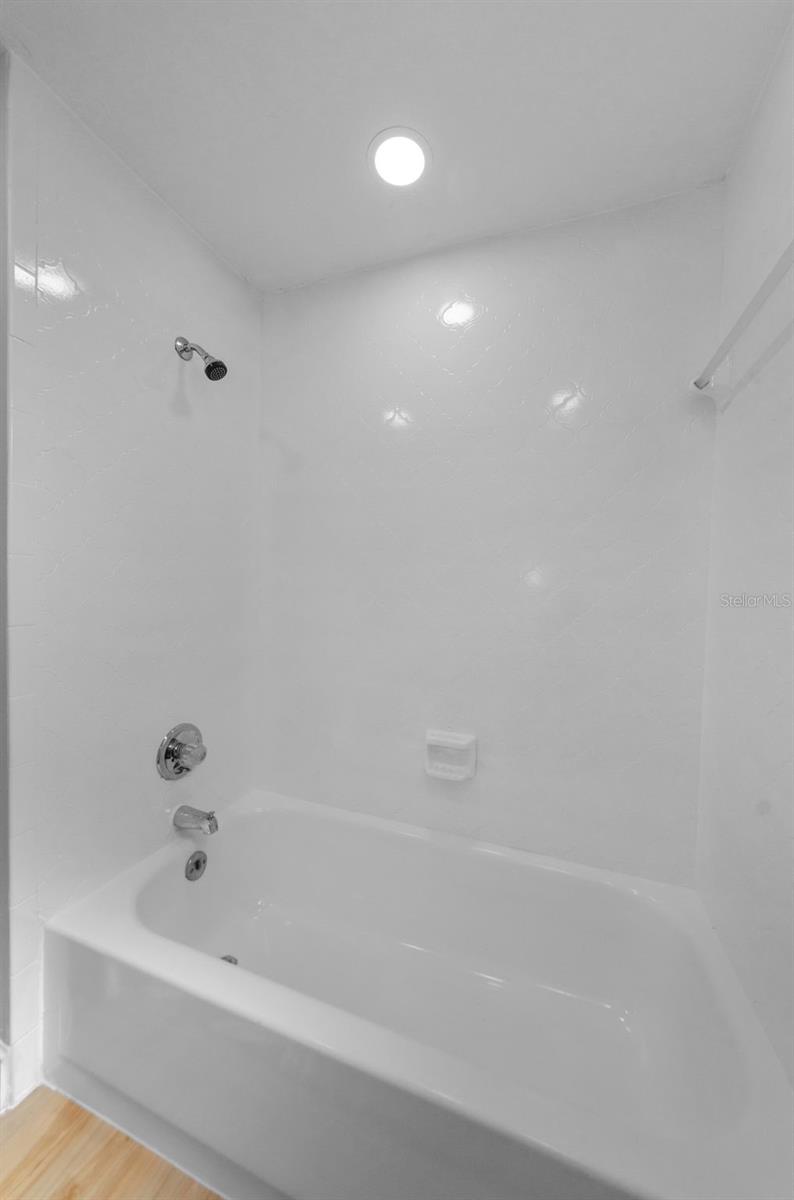 Image 31 of 37 For 12920 Walnut Tree Lane