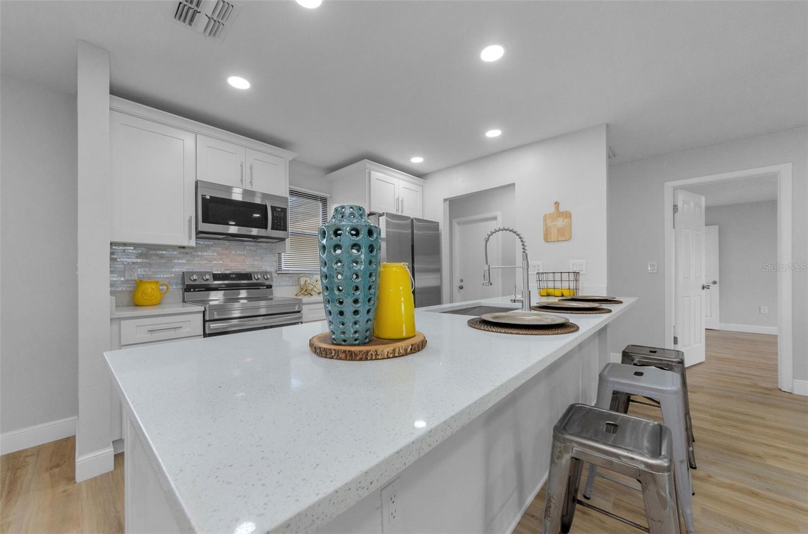 Image 9 of 37 For 12920 Walnut Tree Lane