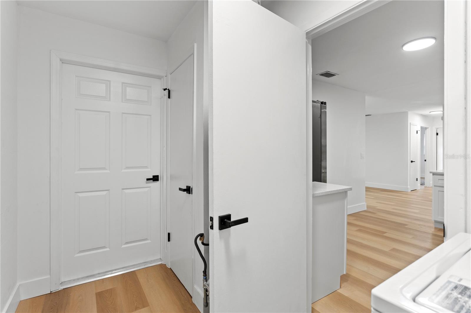 Listing photo id 11 for 1500 78th Avenue N