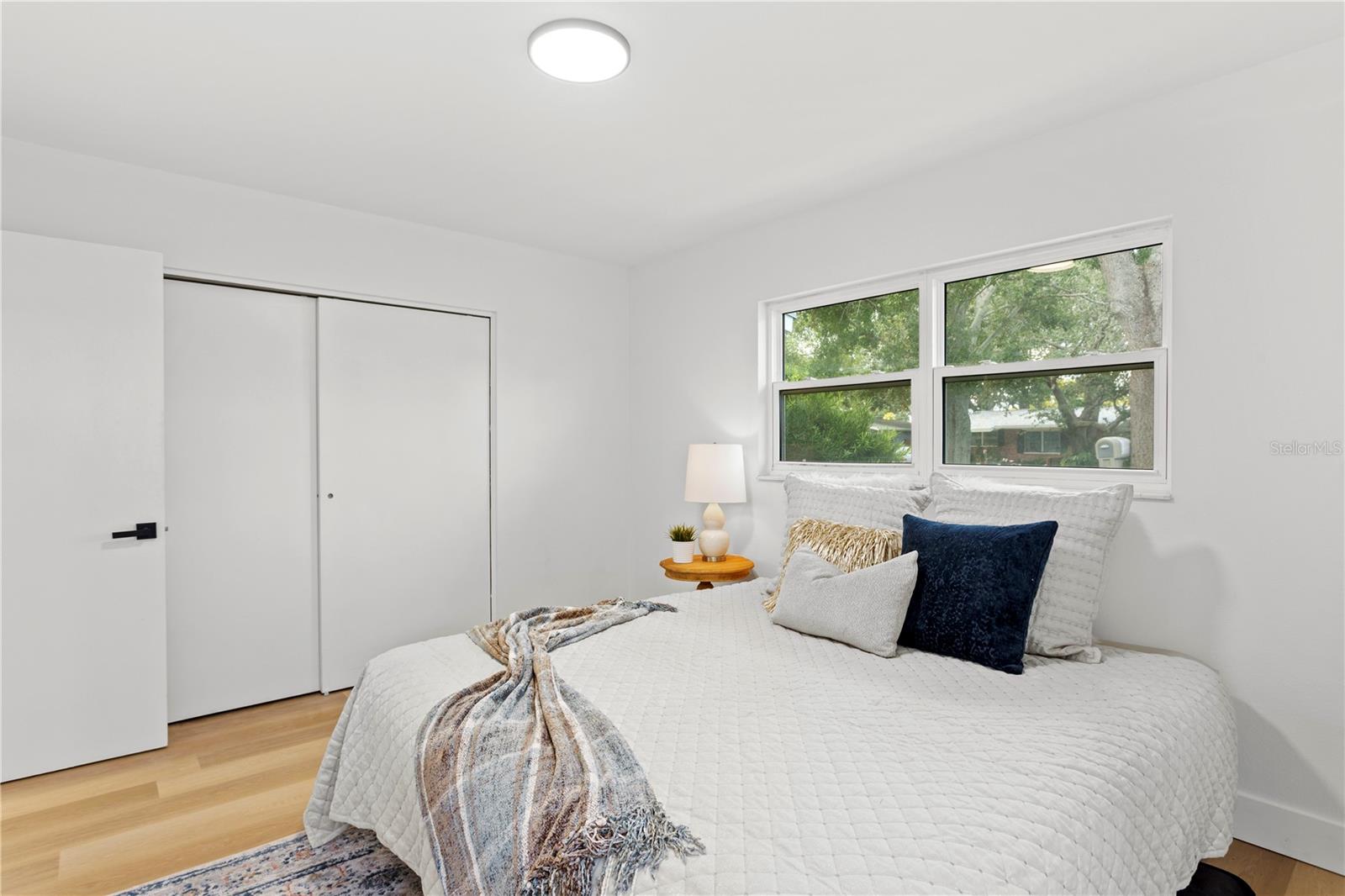 Listing photo id 20 for 1500 78th Avenue N