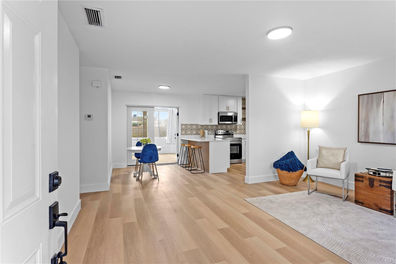 Listing photo id 22 for 1500 78th Avenue N