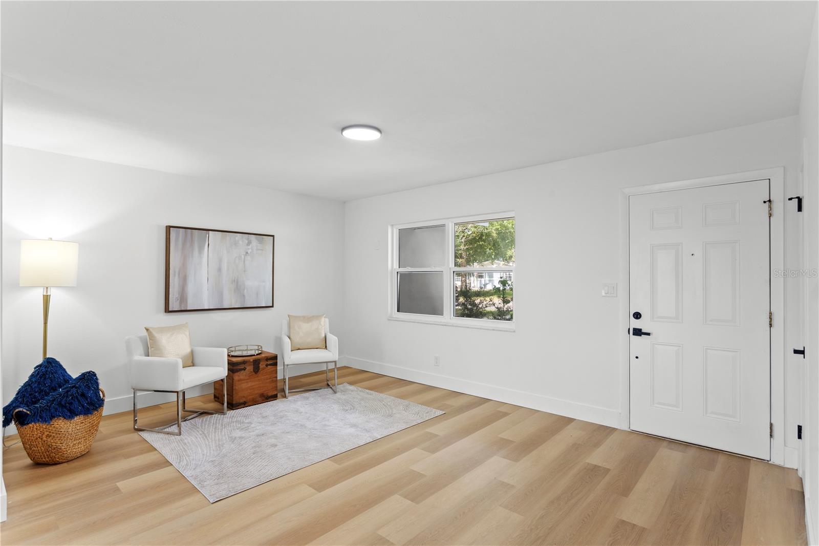 Listing photo id 1 for 1500 78th Avenue N
