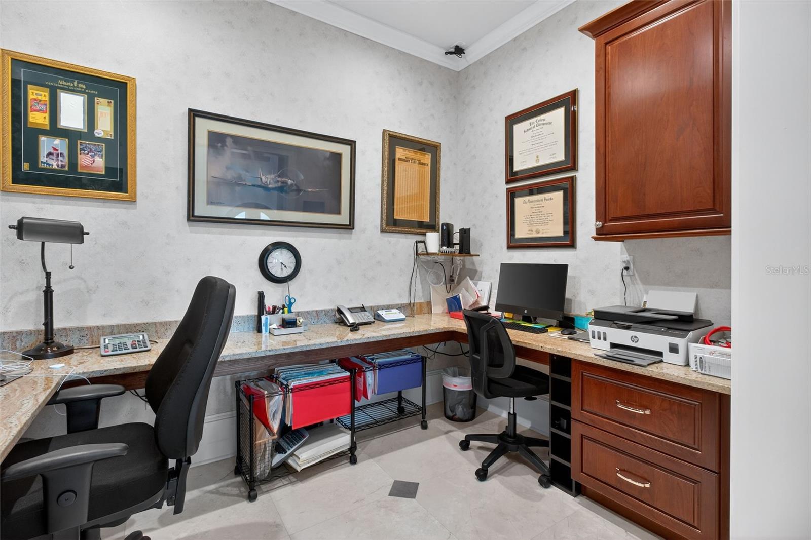 Listing photo id 19 for 7974 9th Avenue S