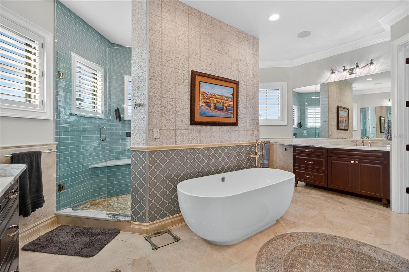 Listing photo id 35 for 7974 9th Avenue S