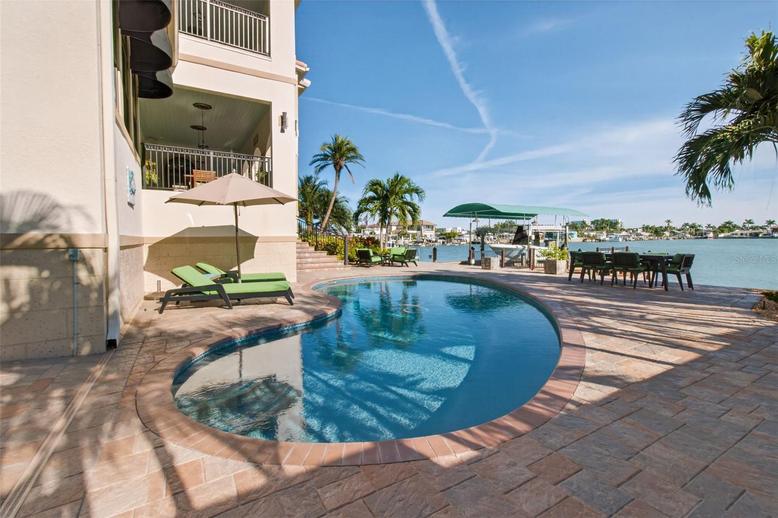 Listing photo id 42 for 7974 9th Avenue S