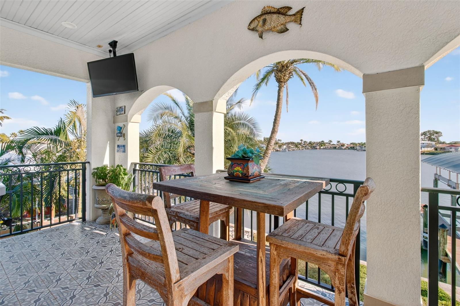 Listing photo id 45 for 7974 9th Avenue S