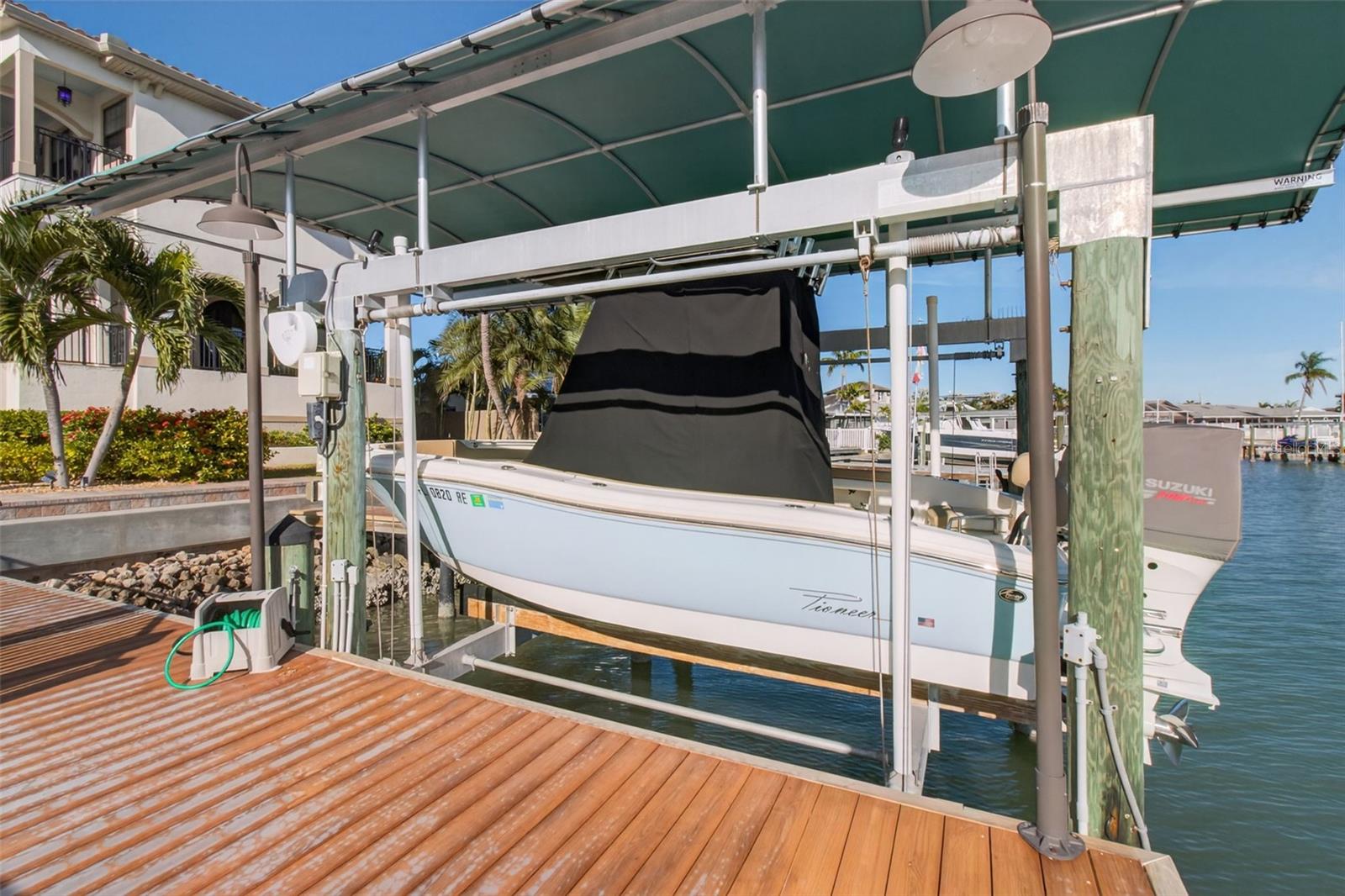 Listing photo id 51 for 7974 9th Avenue S