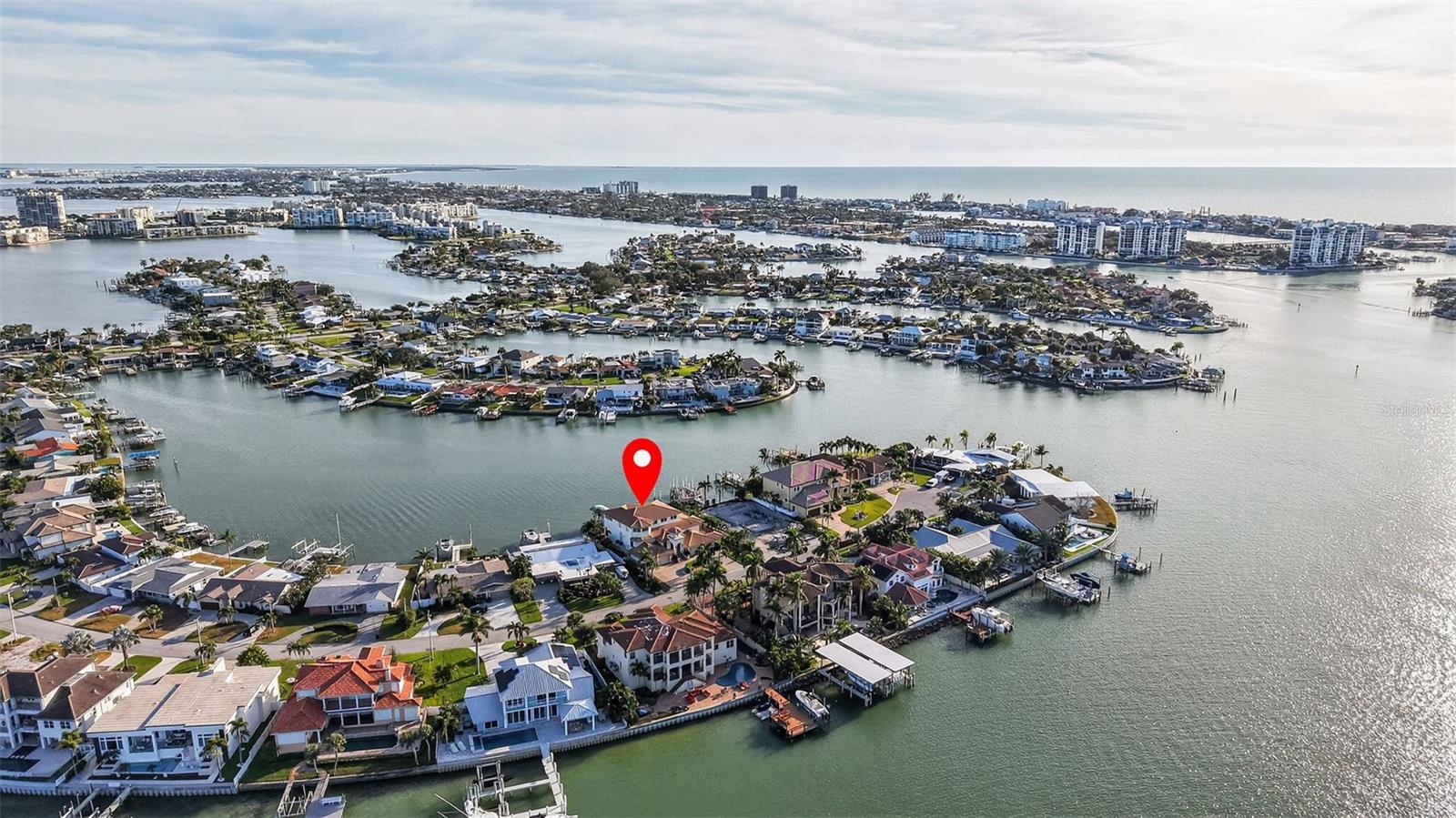 Listing photo id 58 for 7974 9th Avenue S