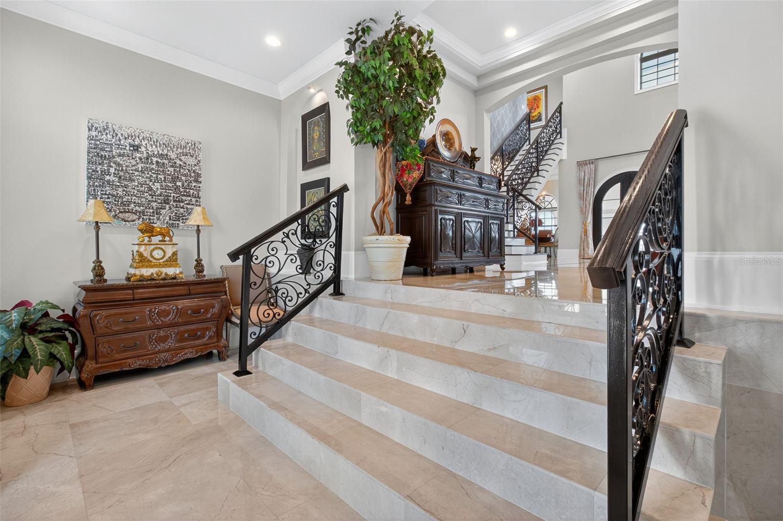 Listing photo id 5 for 7974 9th Avenue S