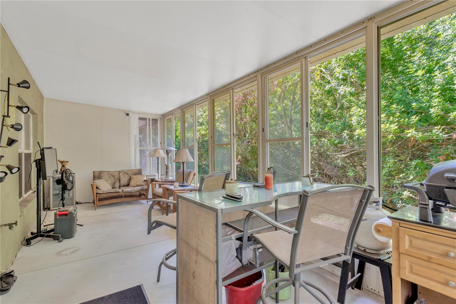 Image 16 of 26 For 8805 Casablanca Way