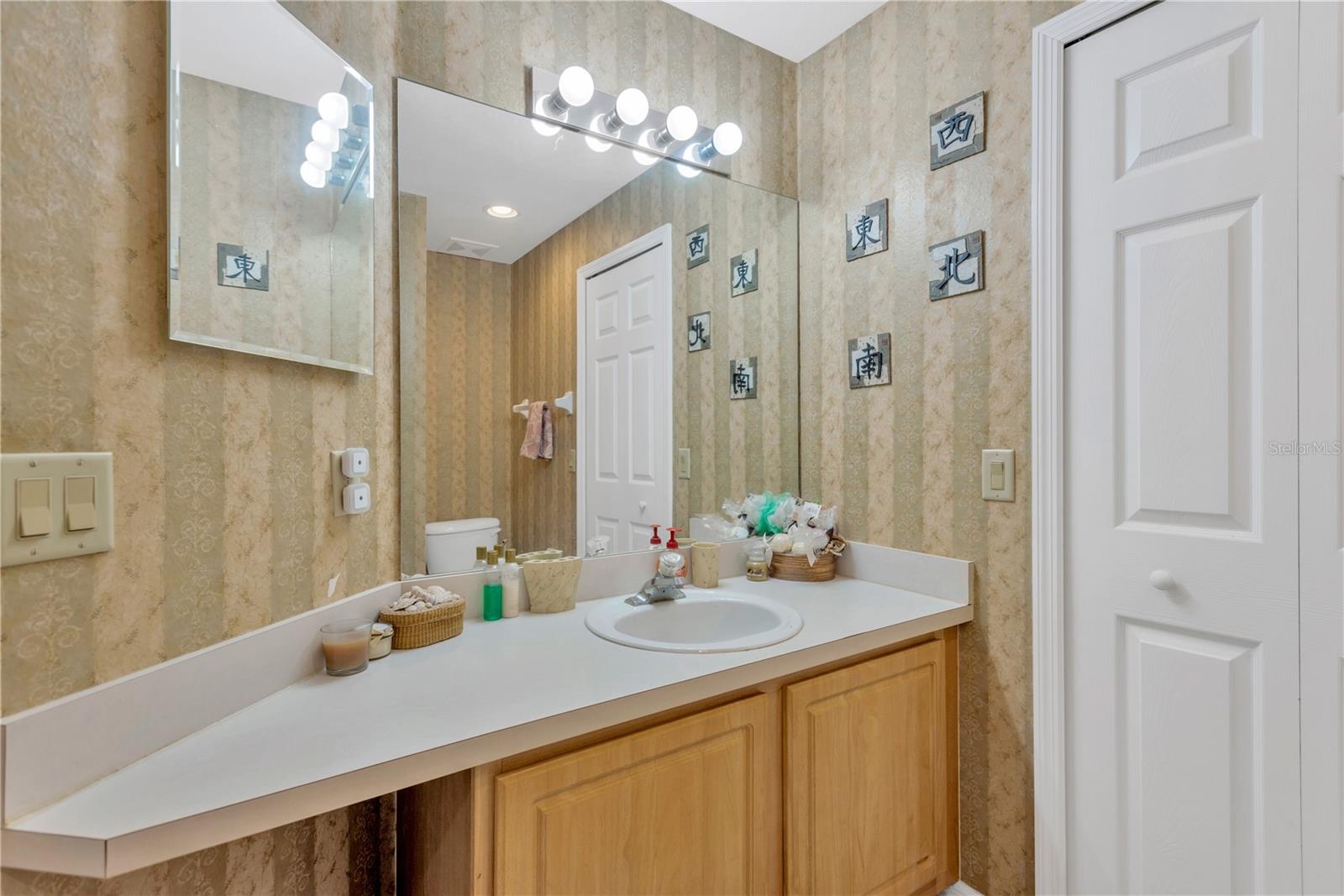 Image 19 of 26 For 8805 Casablanca Way