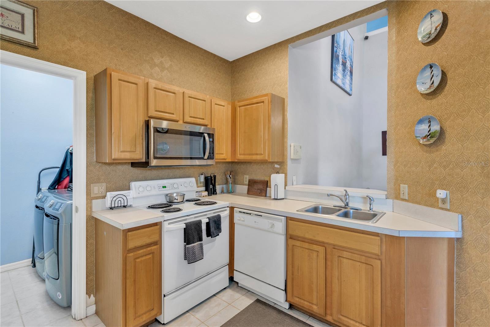 Image 9 of 26 For 8805 Casablanca Way