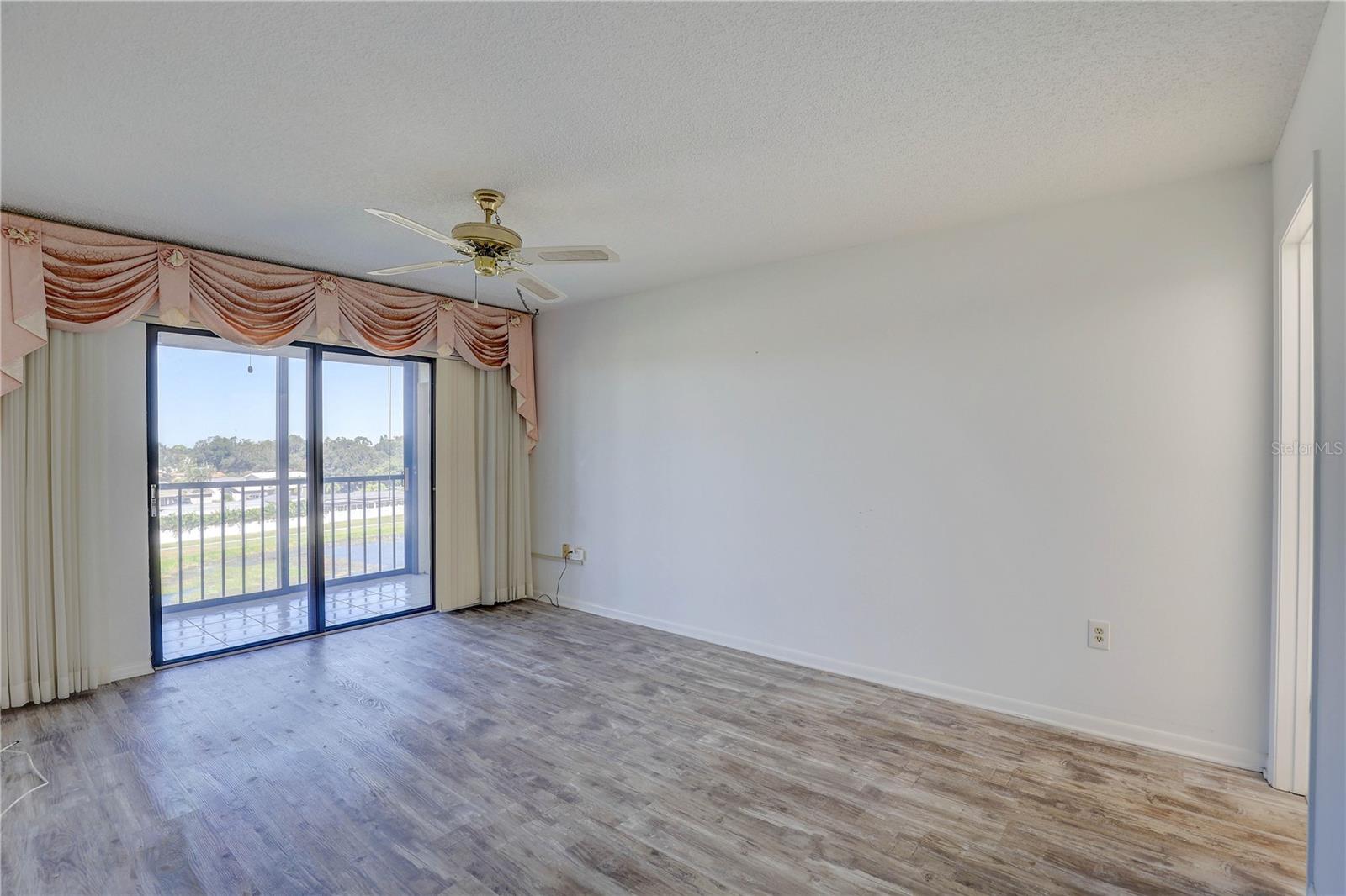 Image 29 of 44 For 9450 Harbor Greens Way 503