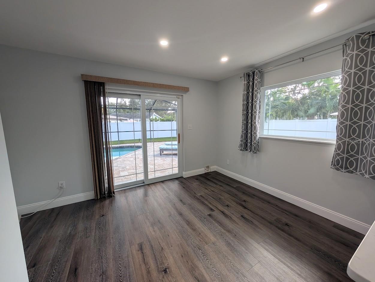 Image 13 of 33 For 6212 Main Avenue