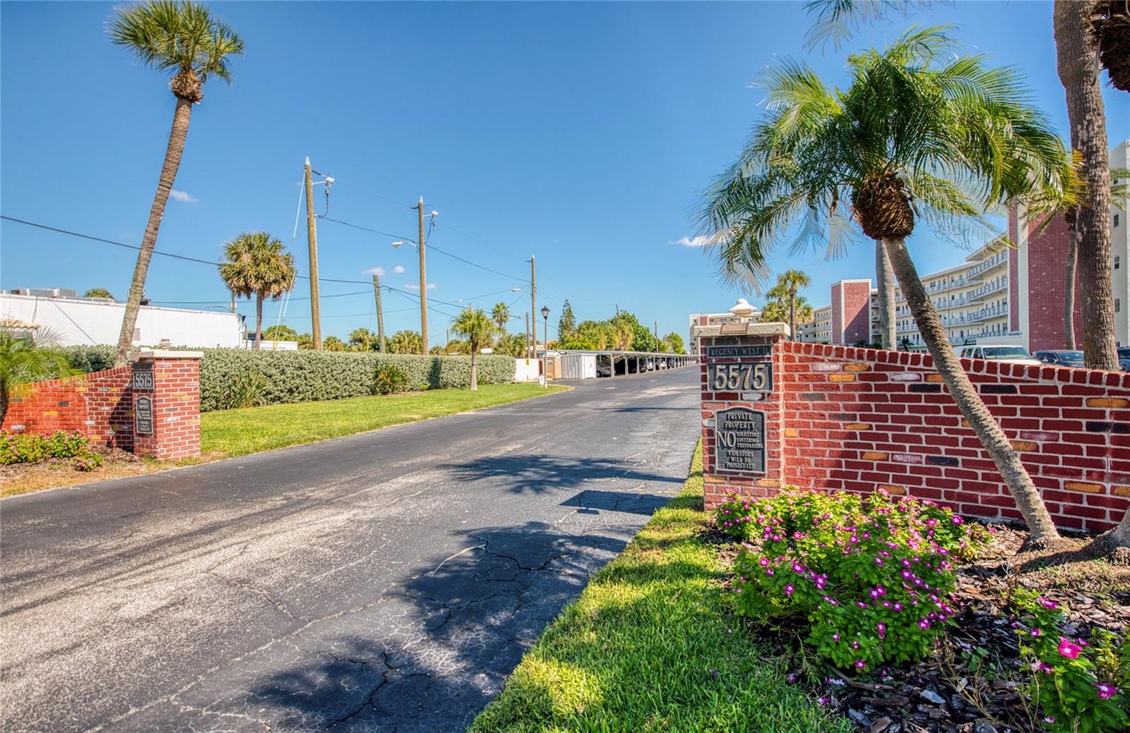 Image 2 of 37 For 5575 Gulf Boulevard 328