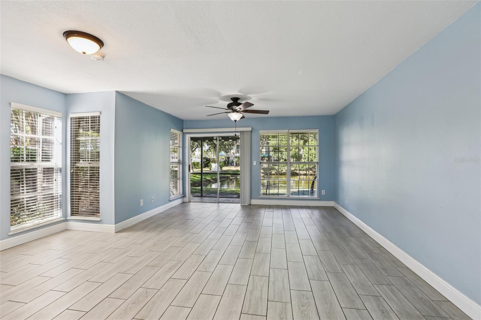 Image 13 of 34 For 6935 Lake Place Court 6935