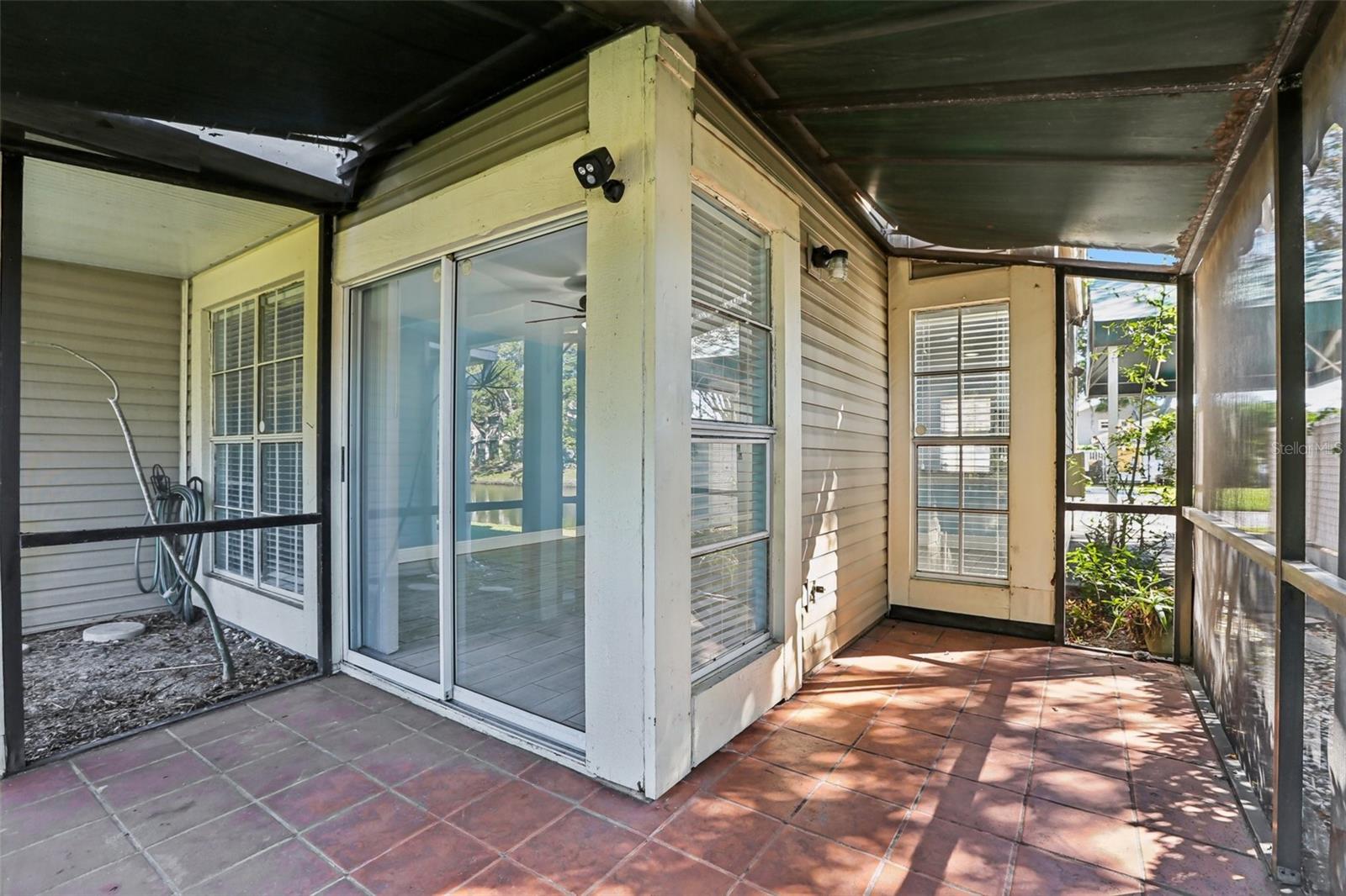 Image 15 of 34 For 6935 Lake Place Court 6935