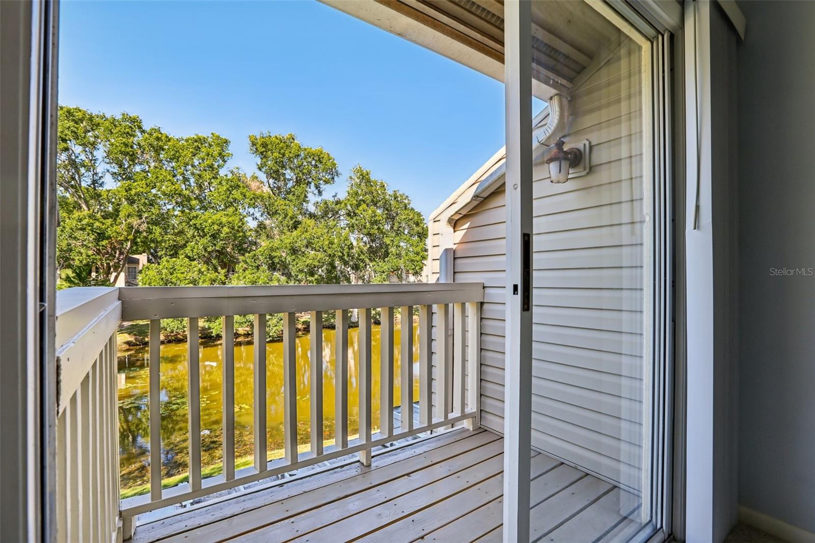 Image 19 of 34 For 6935 Lake Place Court 6935