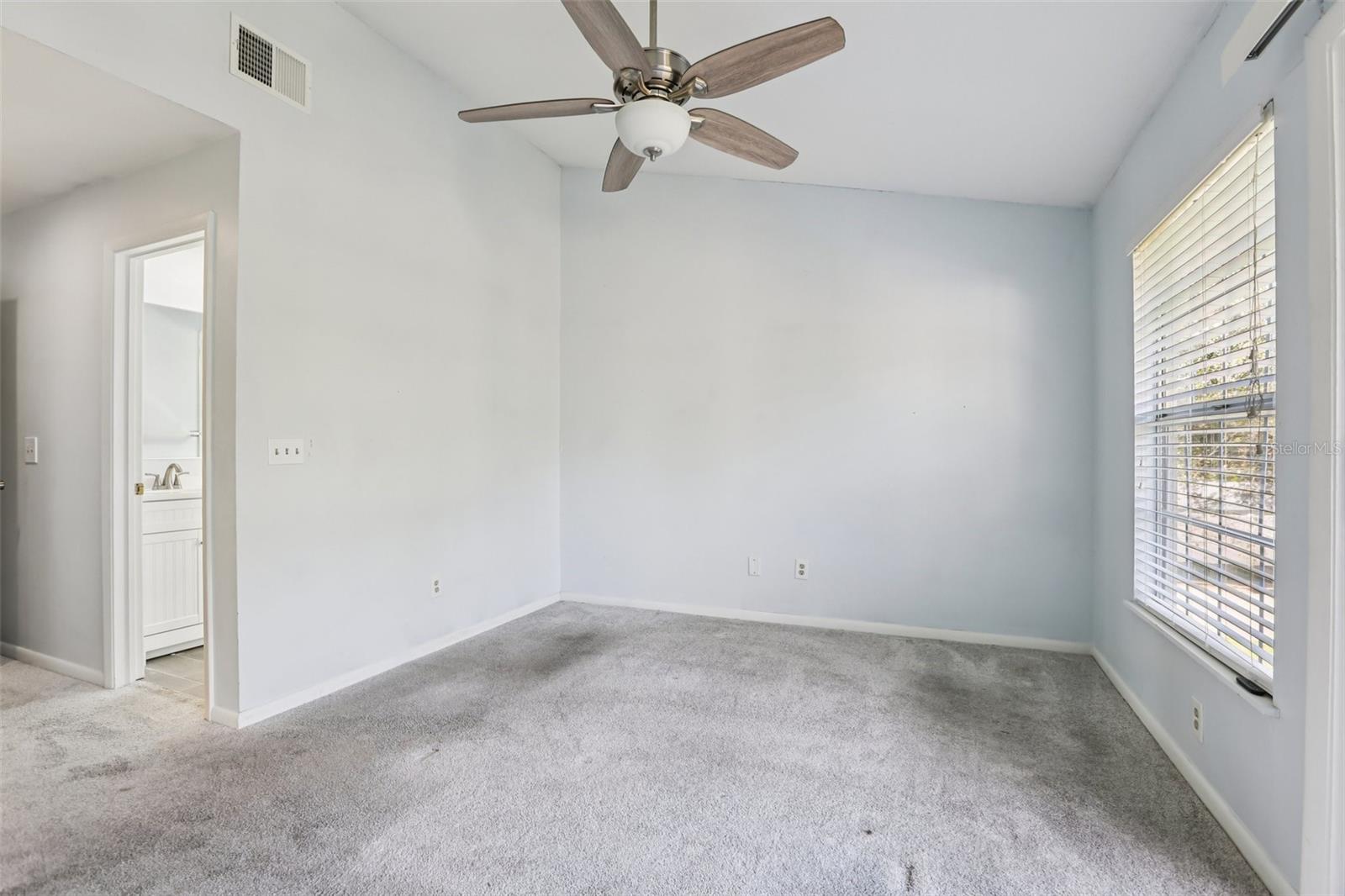 Image 22 of 34 For 6935 Lake Place Court 6935