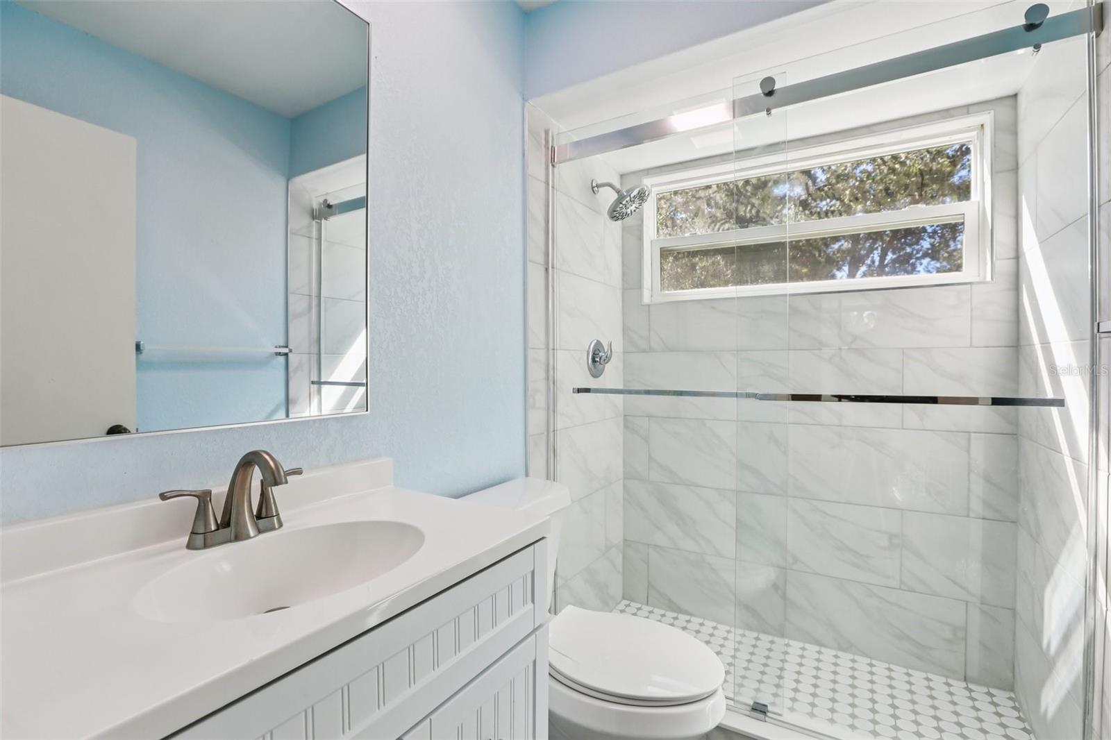 Image 23 of 34 For 6935 Lake Place Court 6935