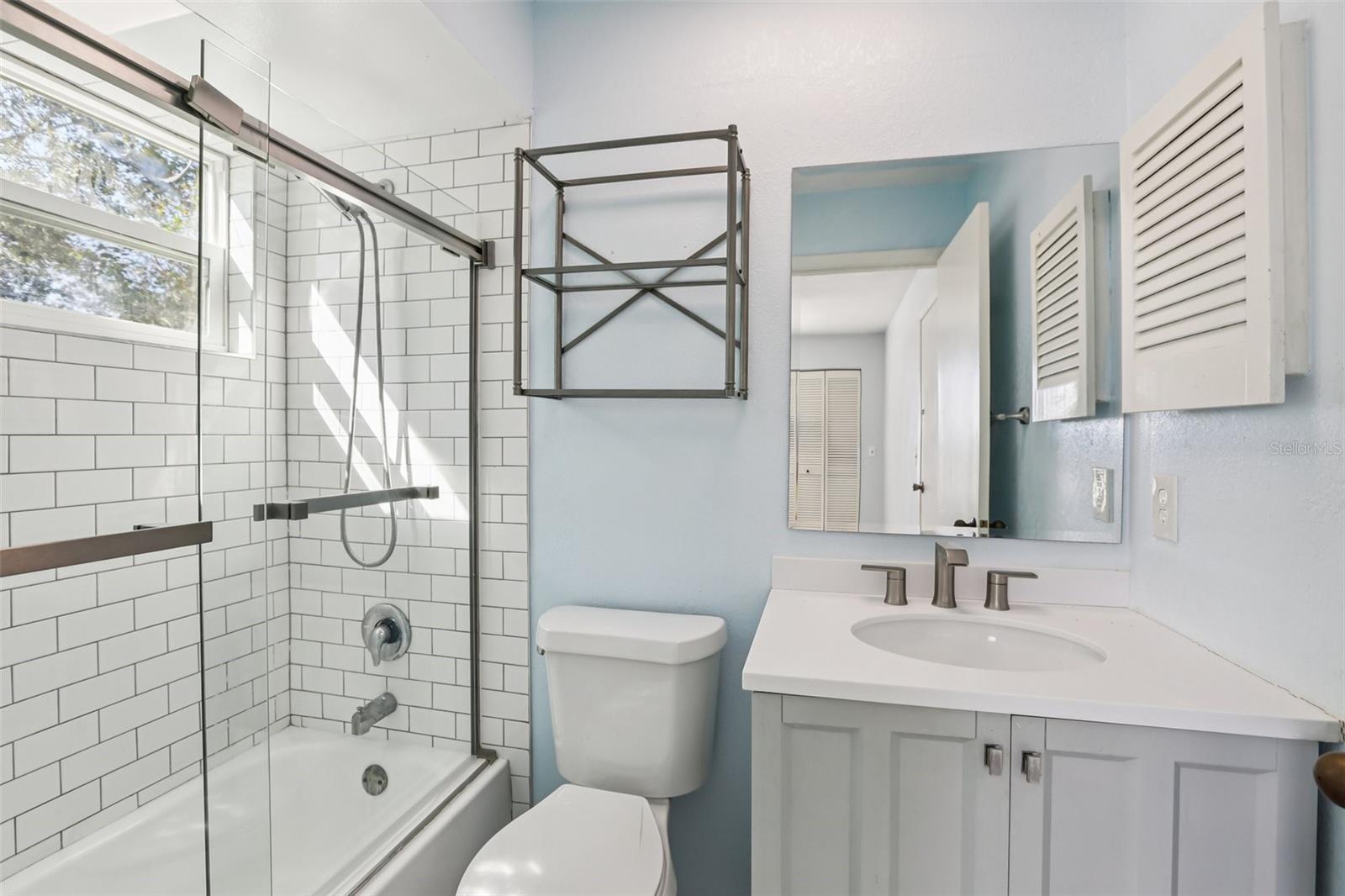 Image 28 of 34 For 6935 Lake Place Court 6935