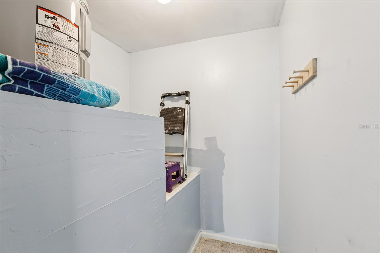 Image 29 of 34 For 6935 Lake Place Court 6935