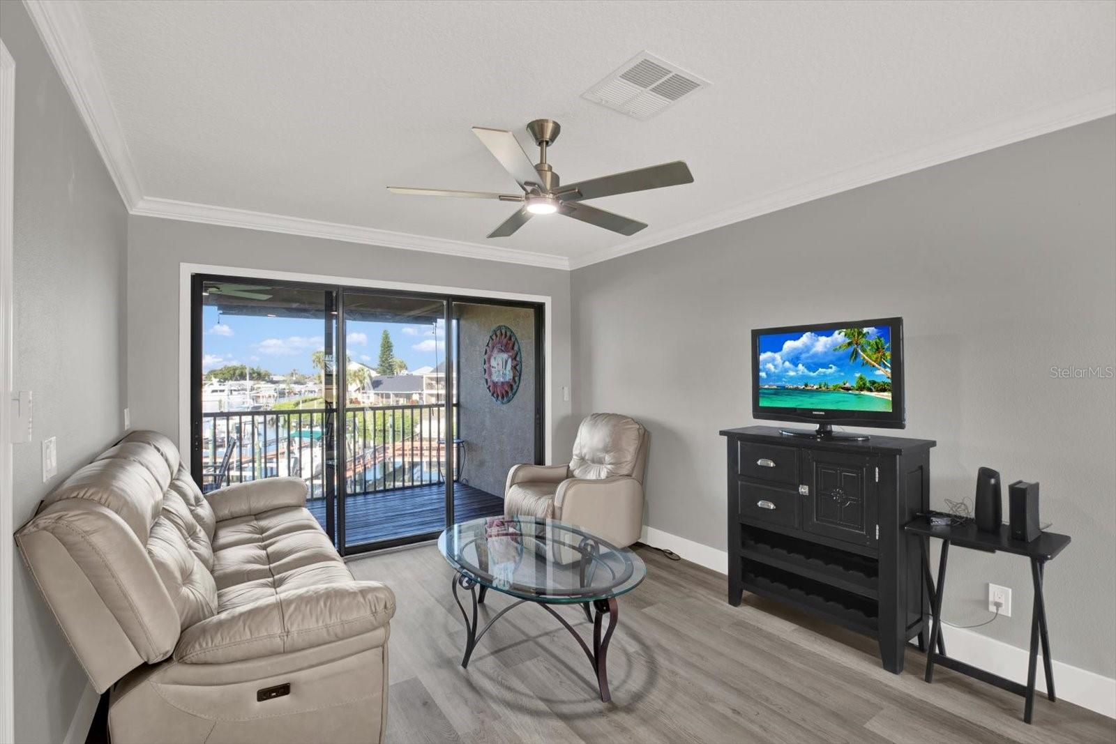 Image 9 of 18 For 622 Yardarm Drive 11