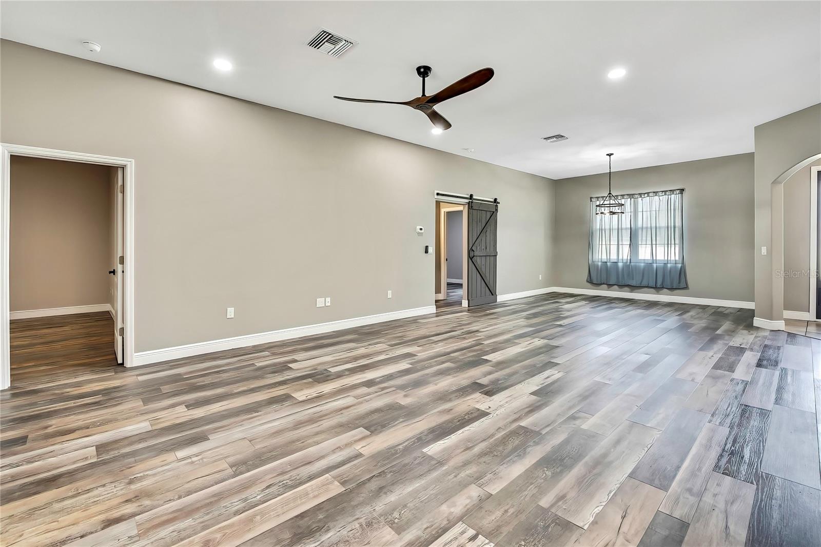 Image 14 of 58 For 27338 Elkwood Circle