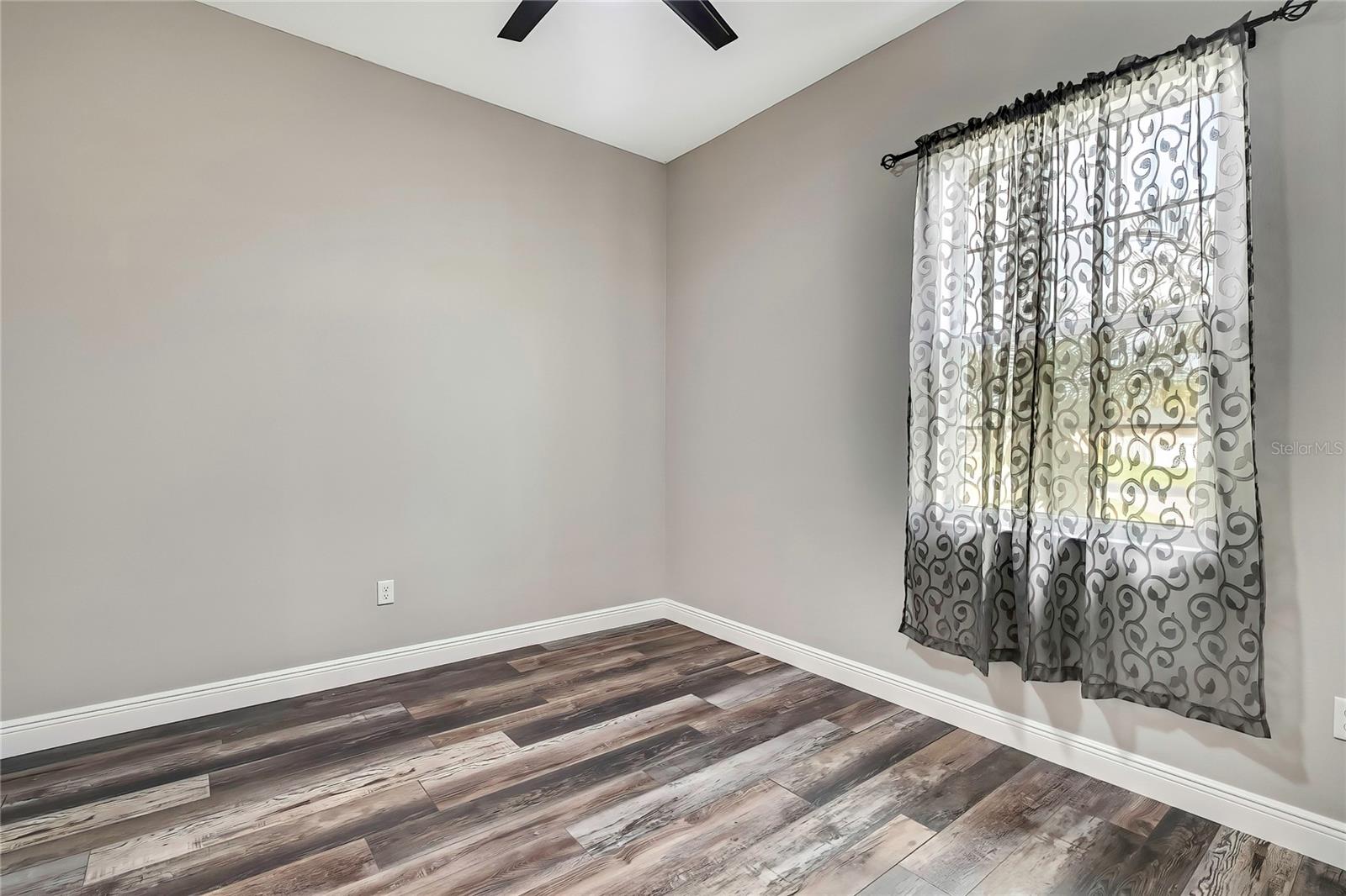 Image 31 of 58 For 27338 Elkwood Circle