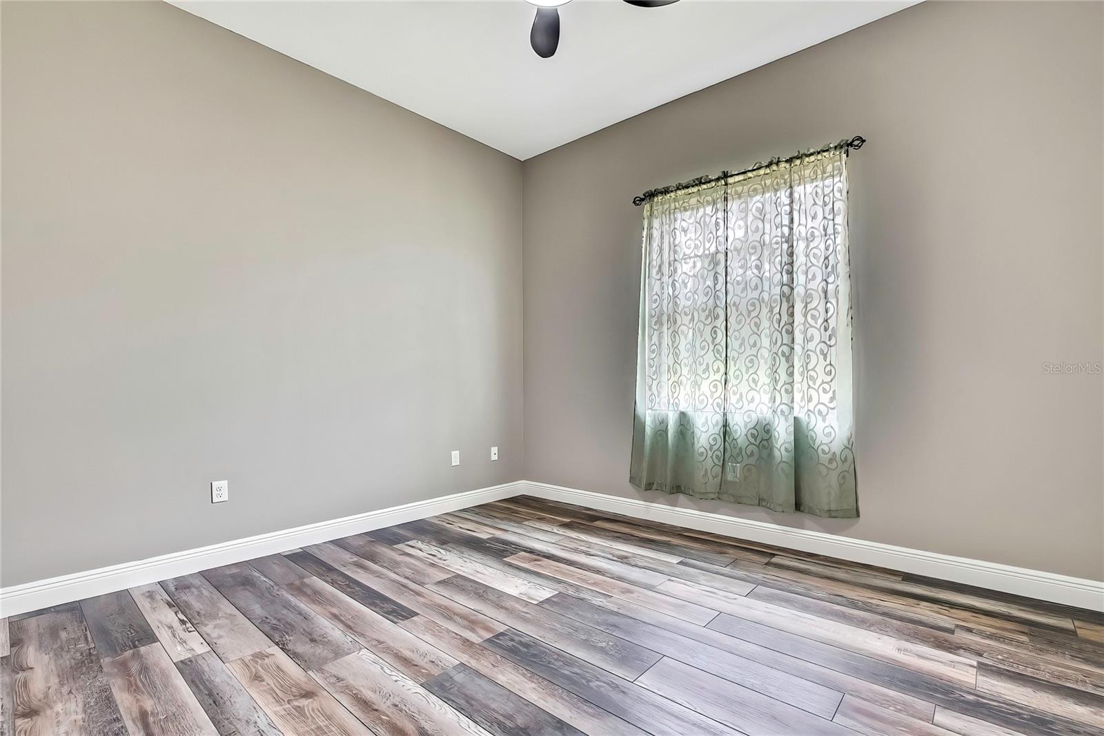 Image 39 of 58 For 27338 Elkwood Circle