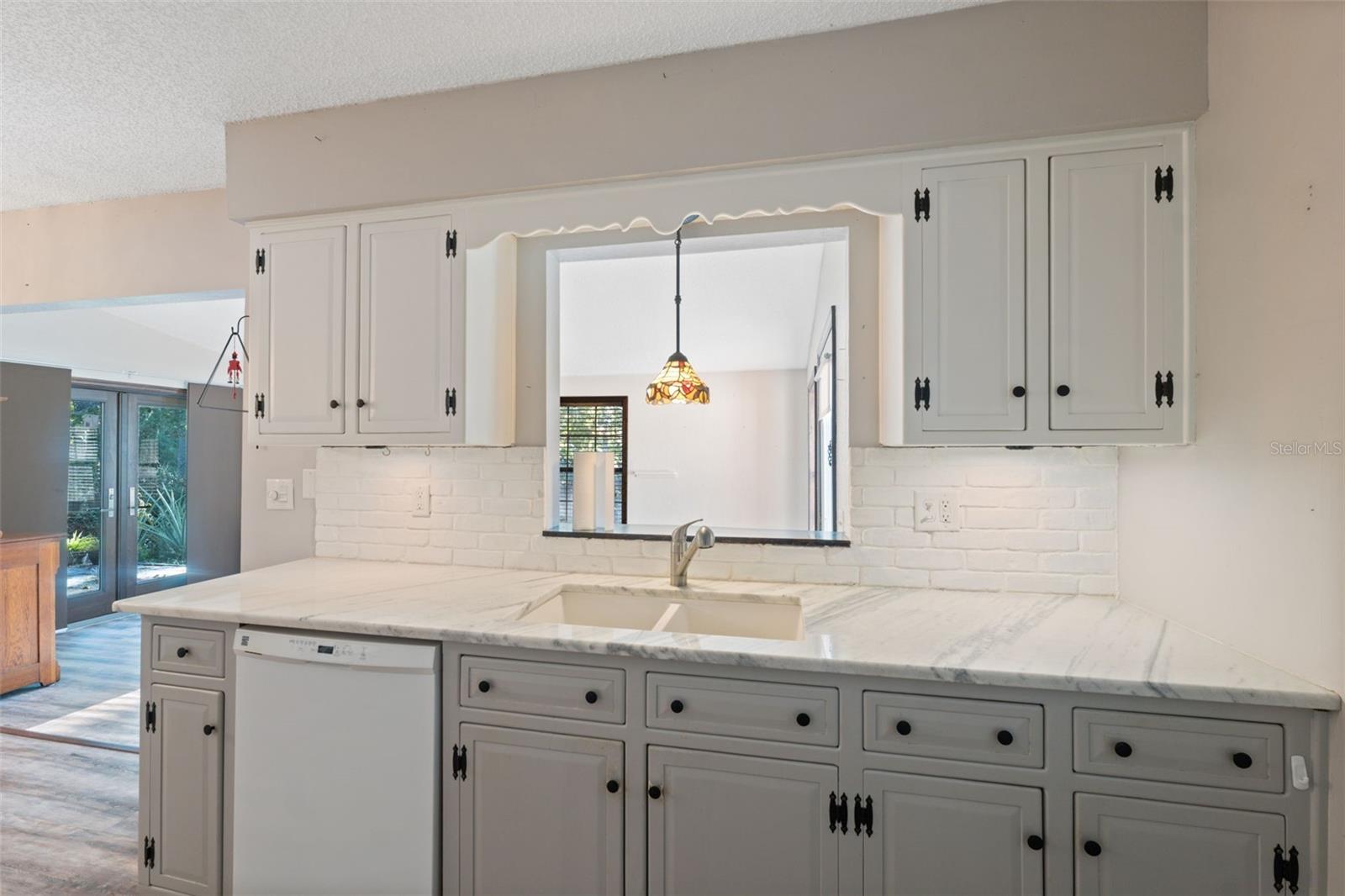 Image 12 of 38 For 811 Moonlight Lane Lane