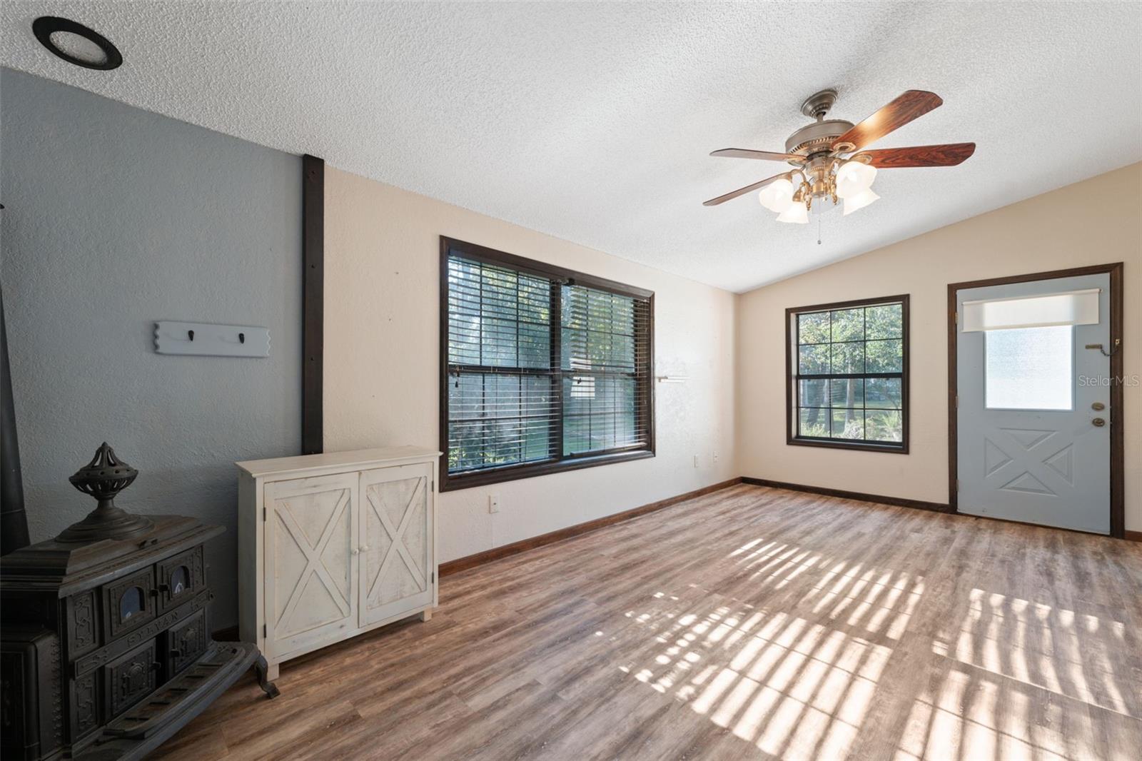 Image 22 of 38 For 811 Moonlight Lane Lane