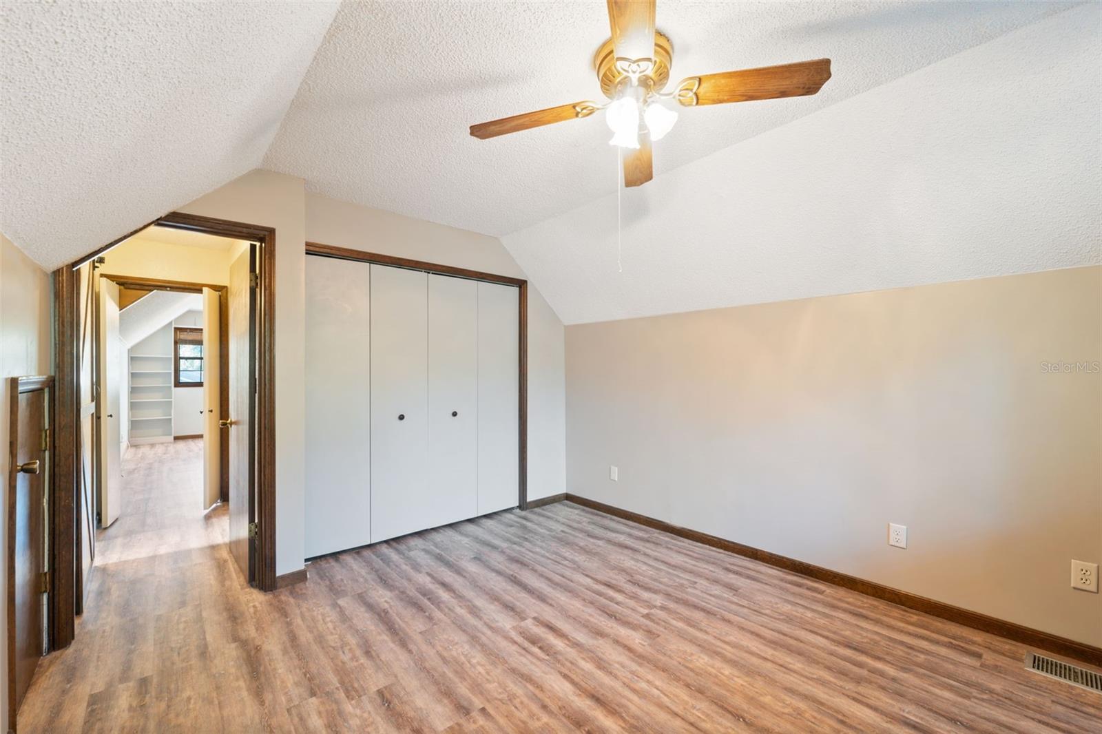 Image 24 of 38 For 811 Moonlight Lane Lane