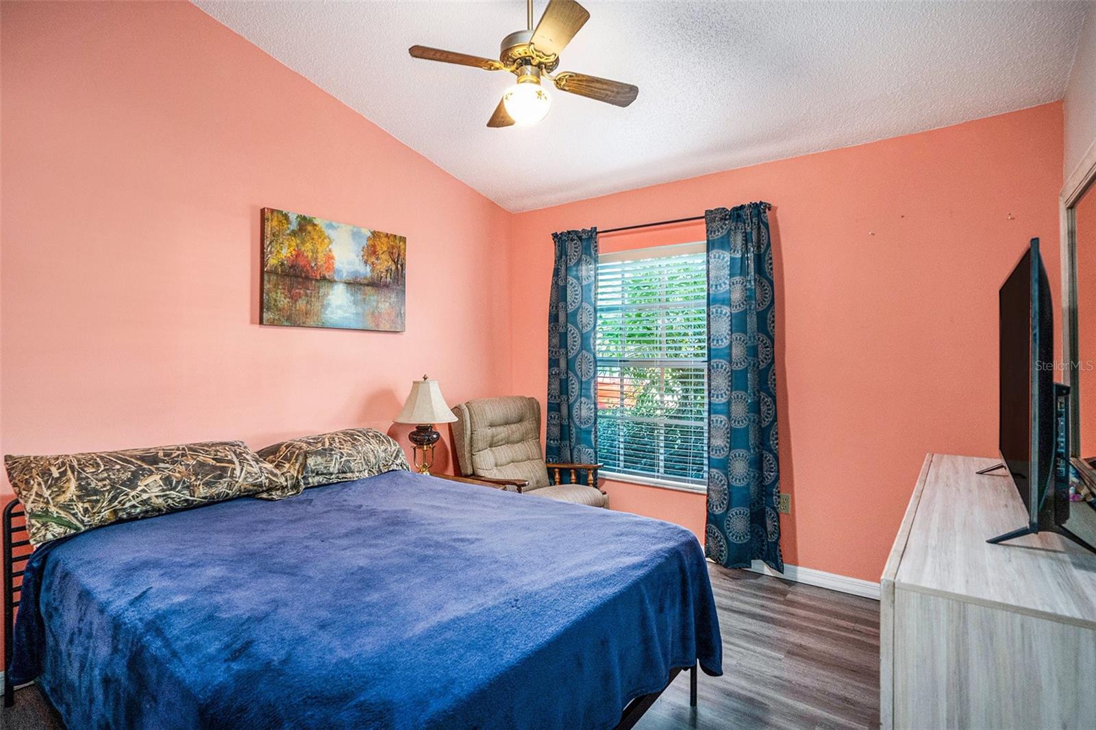 Image 16 of 30 For 2070 Sarah Louise Drive