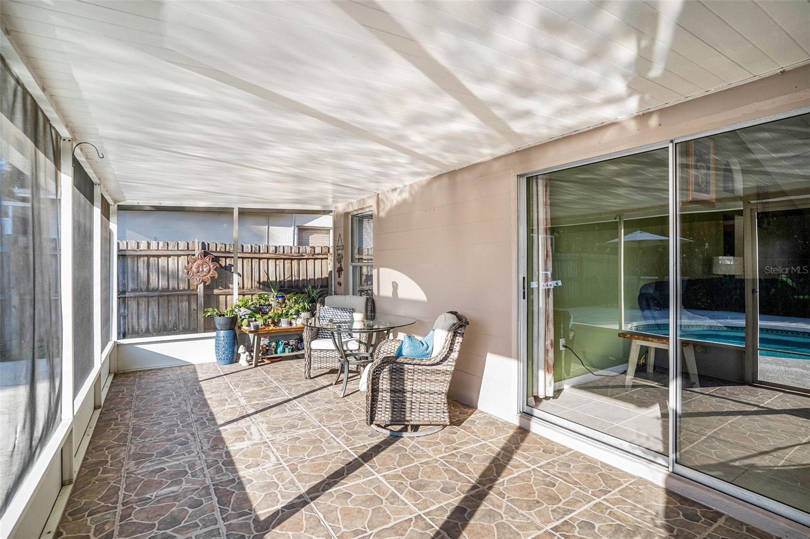 Image 22 of 30 For 2070 Sarah Louise Drive