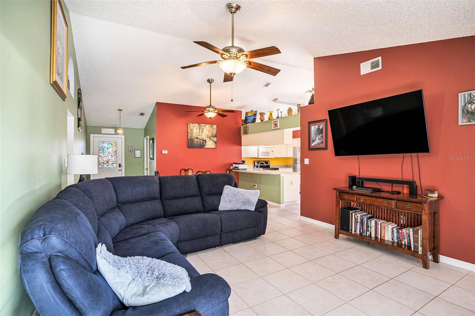 Image 7 of 30 For 2070 Sarah Louise Drive